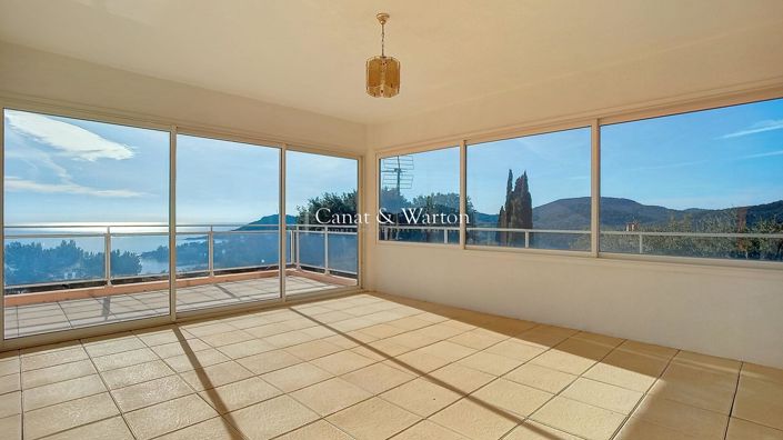 Image No.5-5 Bed House for sale