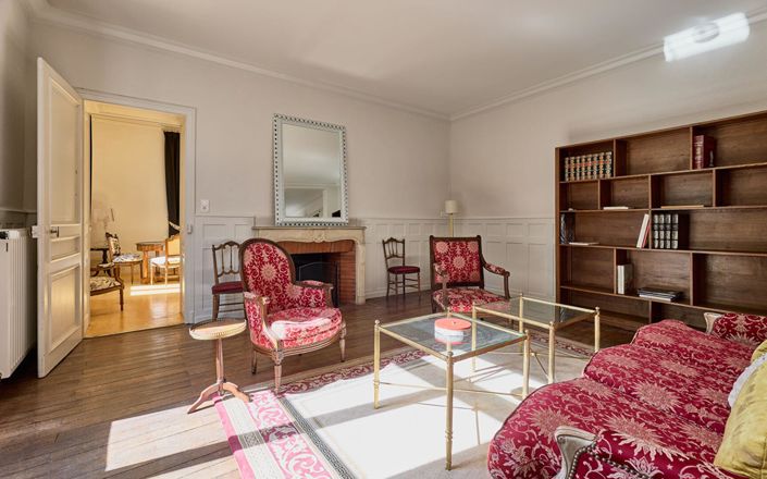 Image No.7-14 Bed Property for sale