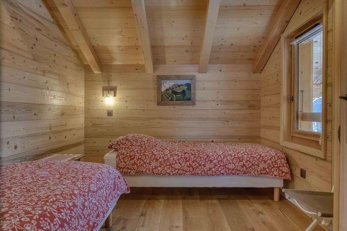 Image No.12-6 Bed House for sale