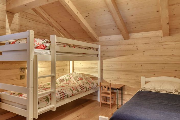 Image No.13-6 Bed House for sale