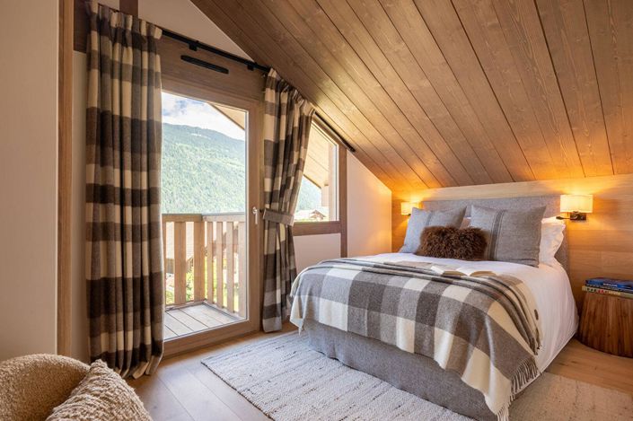 Image No.5-5 Bed Property for sale