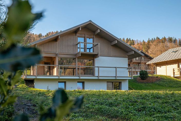 Image No.9-5 Bed Property for sale