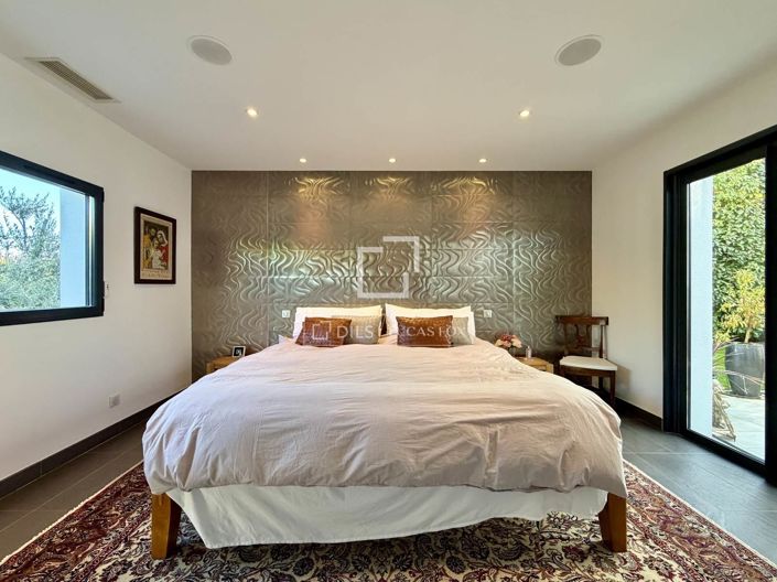 Image No.16-5 Bed House for sale