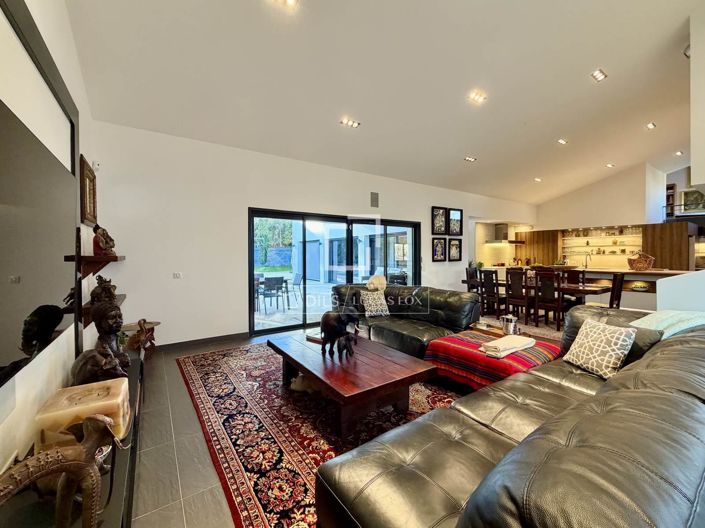 Image No.32-5 Bed House for sale