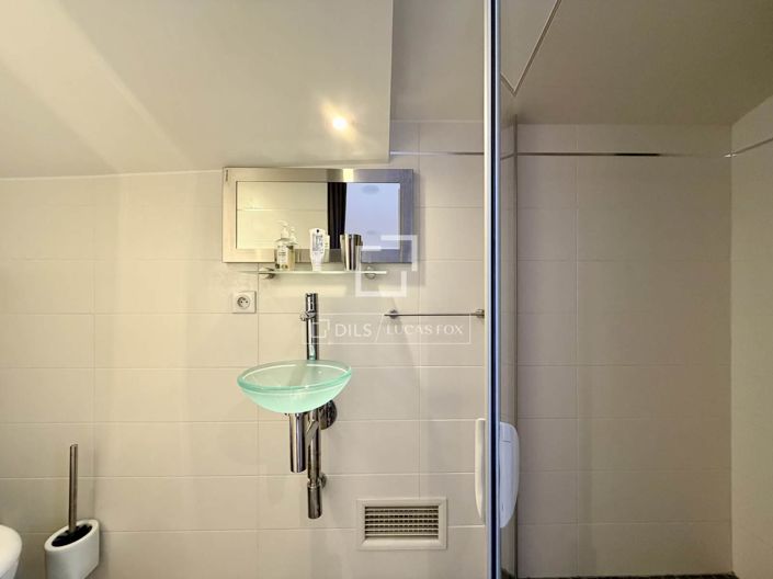 Image No.35-5 Bed House for sale