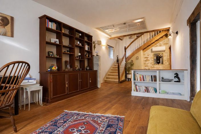 Image No.13-4 Bed House for sale