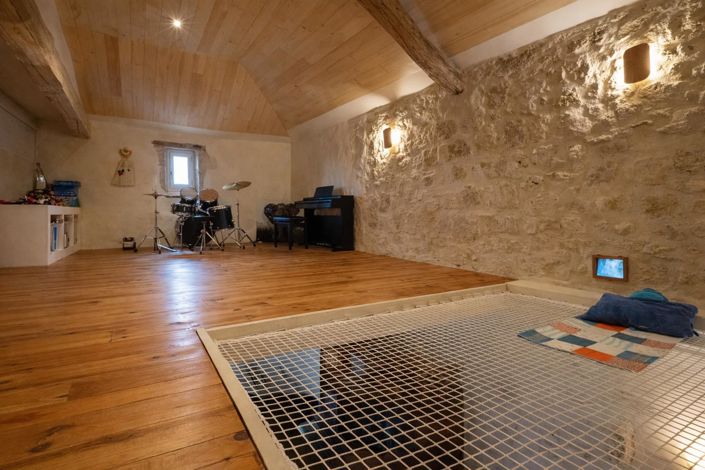 Image No.17-4 Bed House for sale