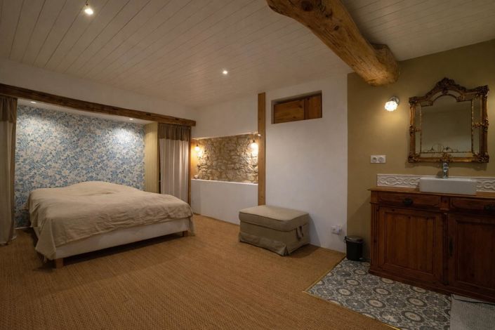 Image No.19-4 Bed House for sale