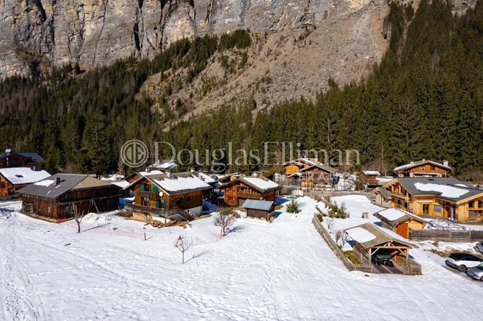 Image No.12-5 Bed House for sale