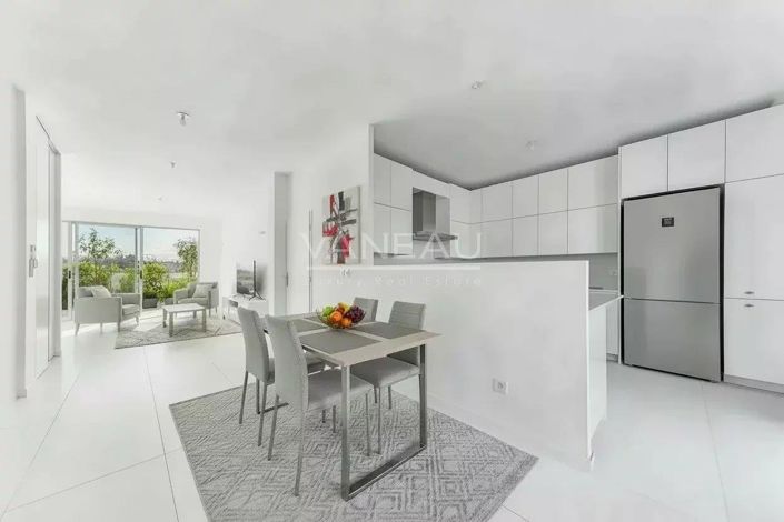 Image No.2-Appartement de 3 chambres à vendre à Vanves