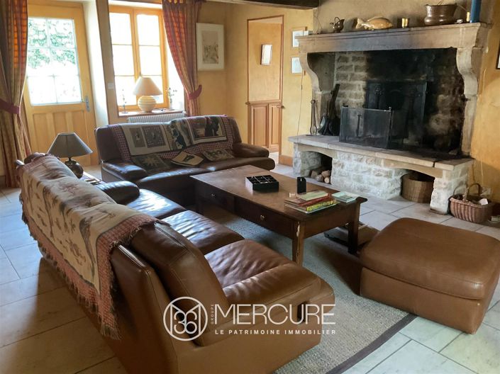 Image No.6-6 Bed House for sale