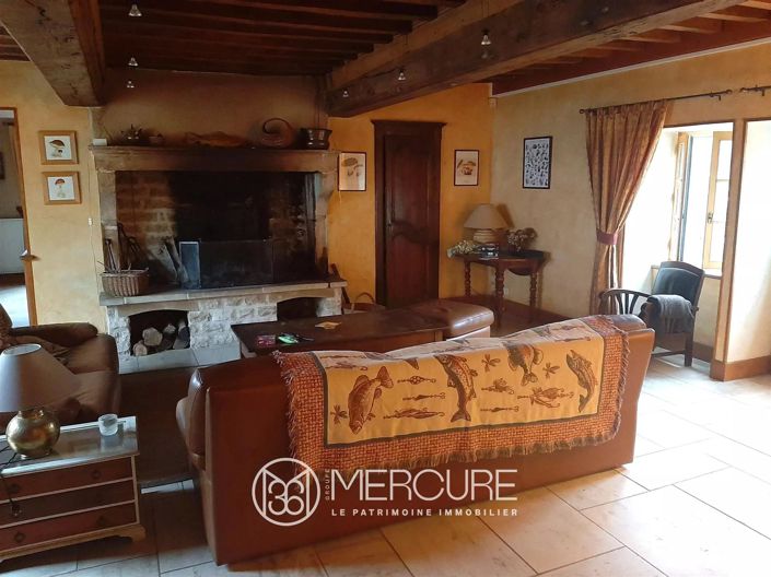 Image No.7-6 Bed House for sale