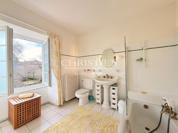 Image No.19-3 Bed House for sale