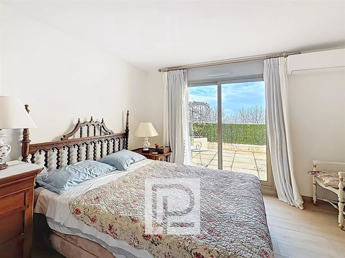 Image No.11-3 Bed Apartment for sale