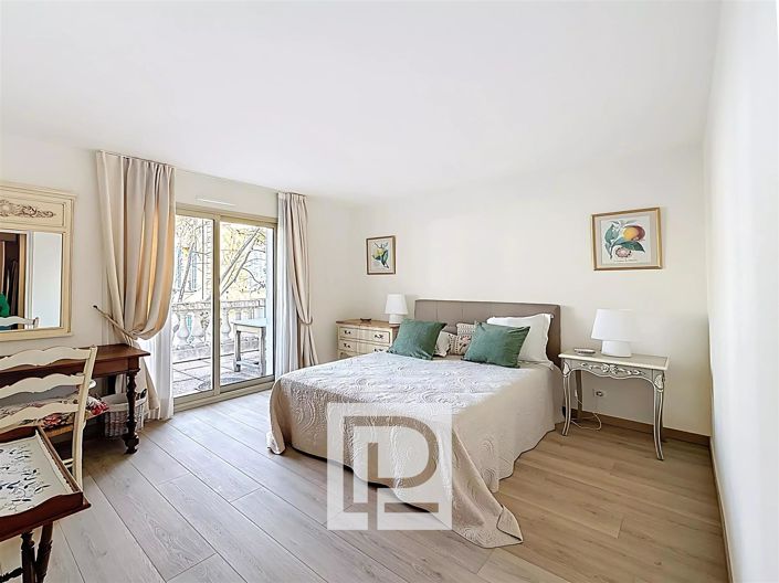 Image No.6-3 Bed Apartment for sale