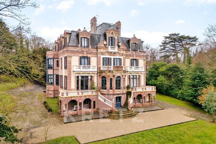 Image No.16-7 Bed House for sale