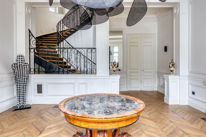 Image No.4-7 Bed House for sale