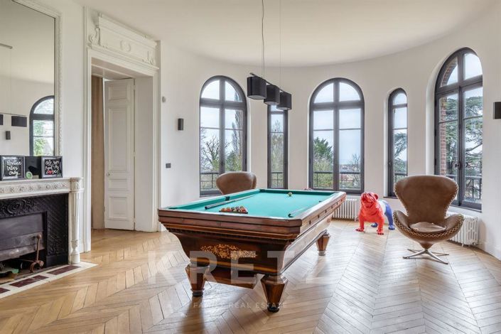 Image No.8-7 Bed House for sale