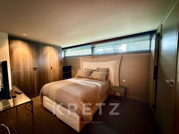 Image No.14-4 Bed House for sale