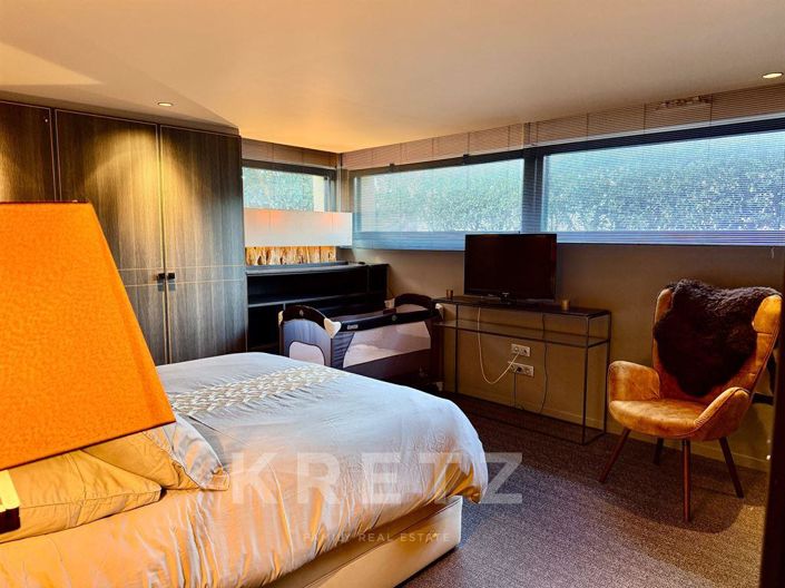 Image No.16-4 Bed House for sale