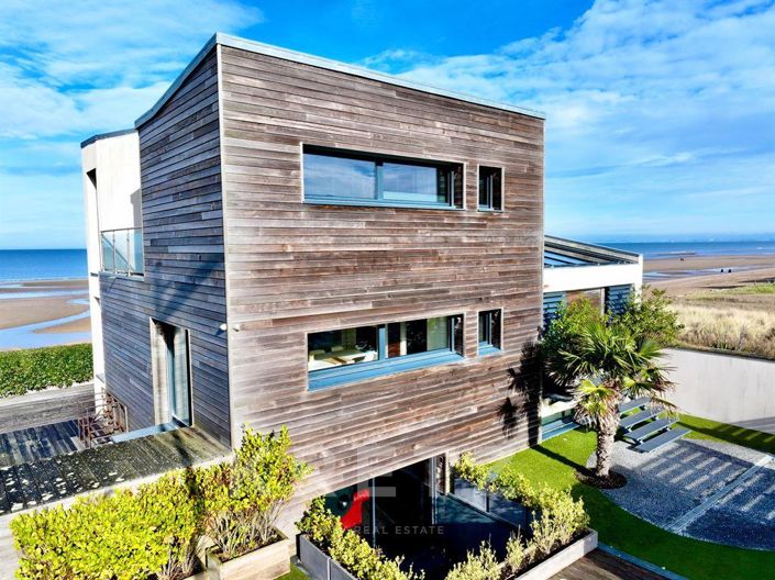 Image No.3-4 Bed House for sale