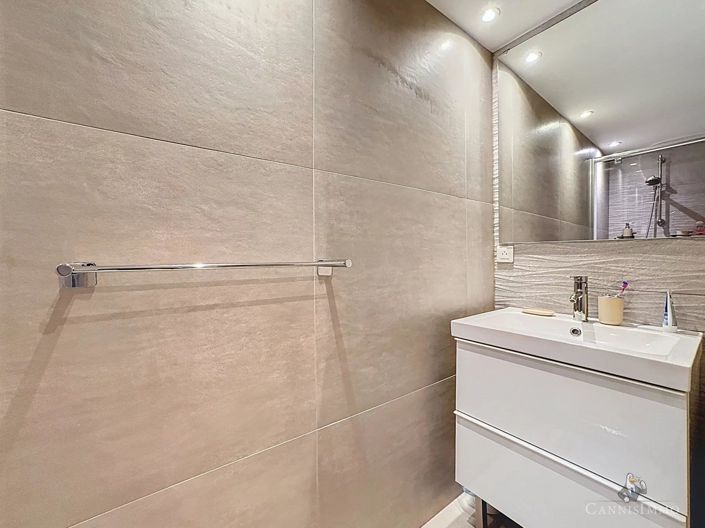 Image No.14-3 Bed Apartment for sale