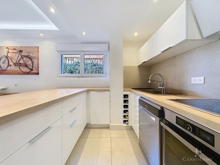 Image No.4-3 Bed Apartment for sale