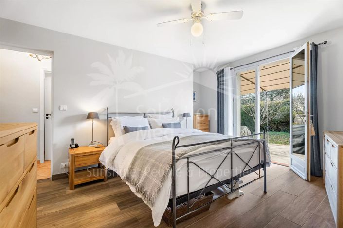 Image No.11-3 Bed House for sale