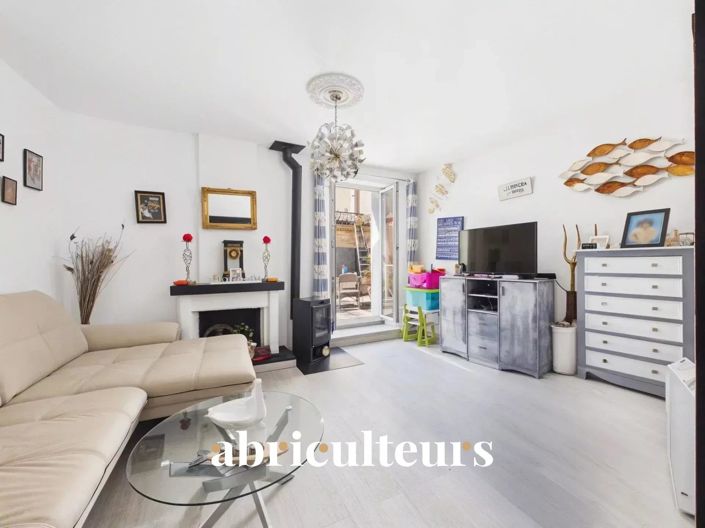 Image No.7-3 Bed House for sale