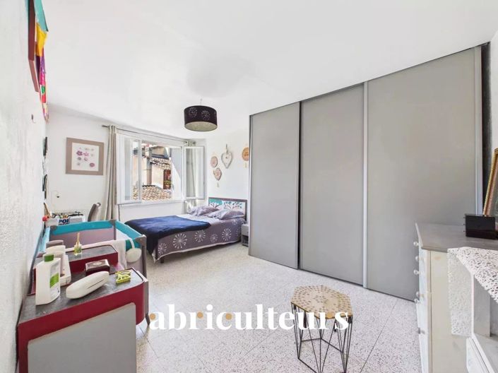 Image No.9-3 Bed House for sale