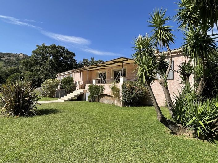 Image No.6-4 Bed House for sale