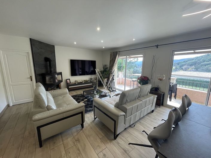 Image No.7-4 Bed House for sale