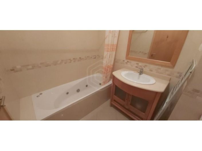 Image No.27-2 Bed Apartment for sale