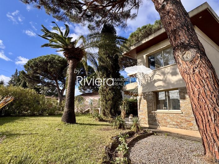 Image No.2-4 Bed House for sale