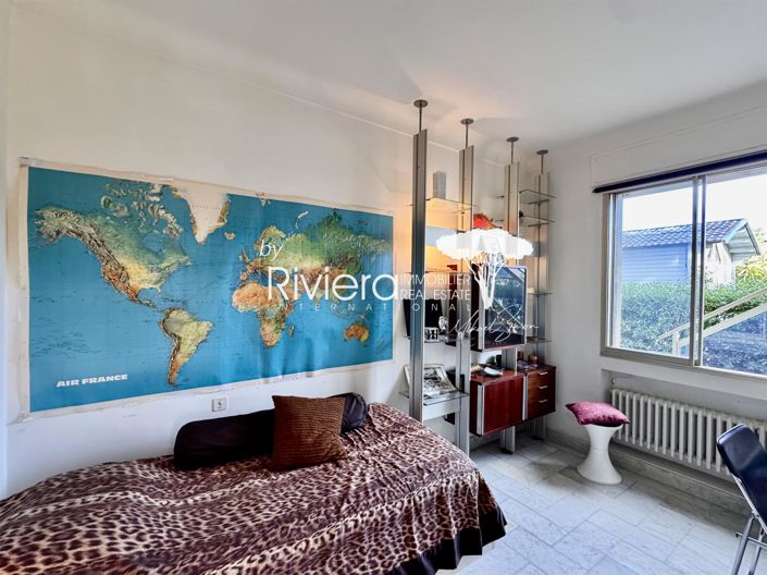 Image No.20-4 Bed House for sale