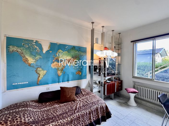 Image No.22-4 Bed House for sale