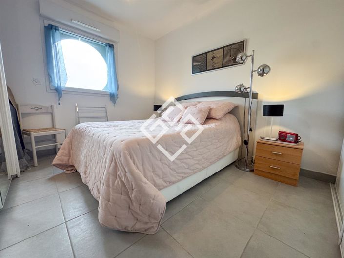 Image No.11-3 Bed Apartment for sale