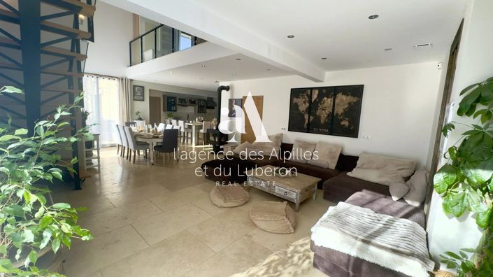 Image No.12-4 Bed House for sale