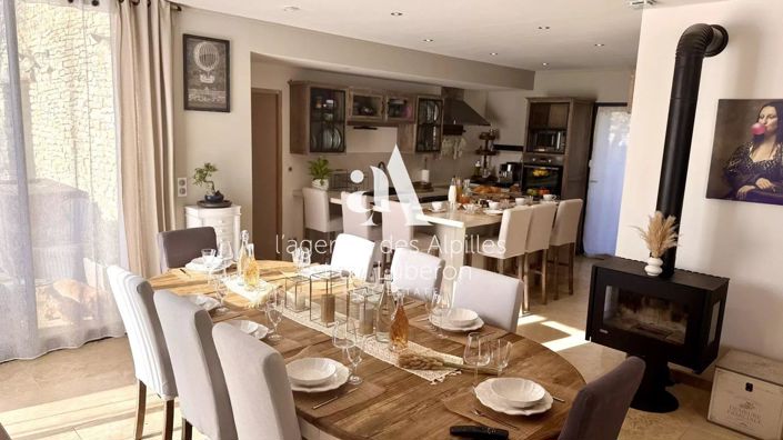 Image No.6-Maison de 4 chambres à vendre à Gordes