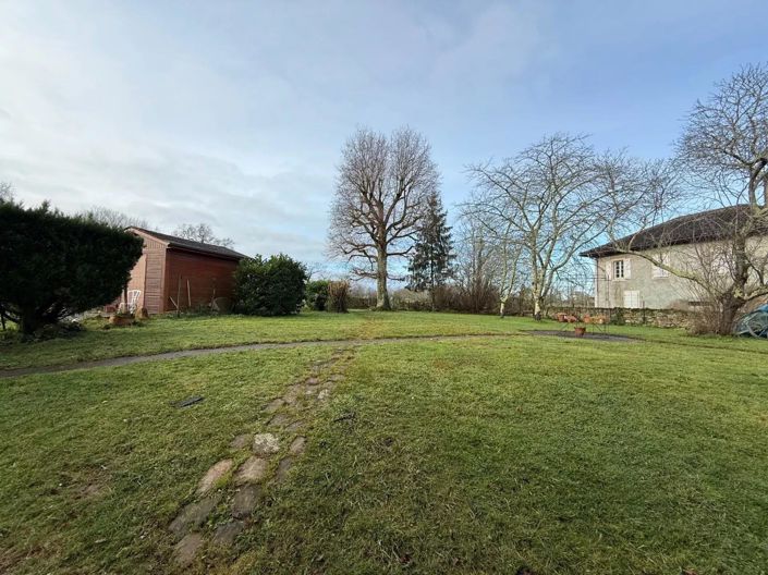 Image No.10-3 Bed House for sale