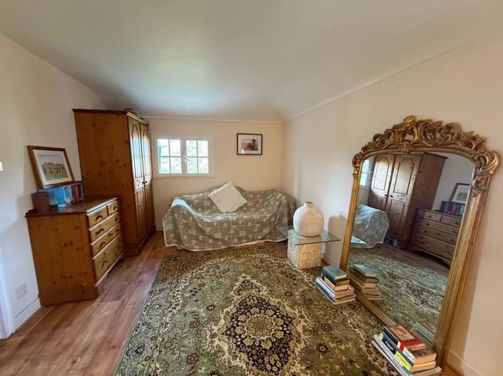 Image No.8-3 Bed House for sale