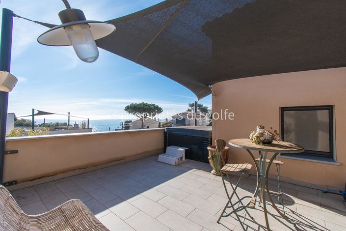 Image No.16-6 Bed House for sale