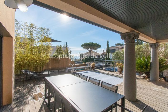 Image No.4-6 Bed House for sale