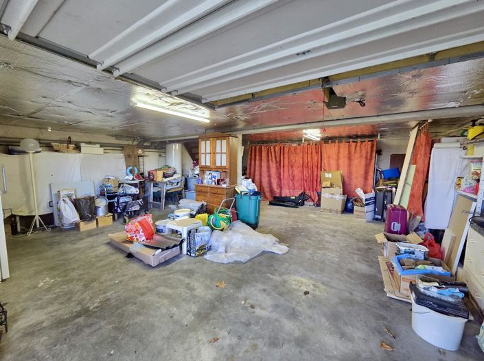 Image No.8-3 Bed House for sale