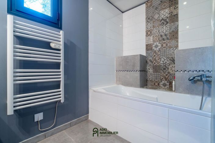 Image No.17-3 Bed House for sale