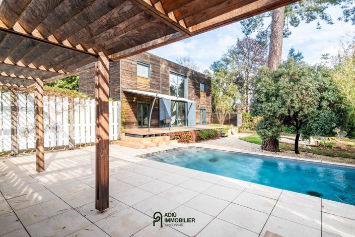 Image No.21-3 Bed House for sale