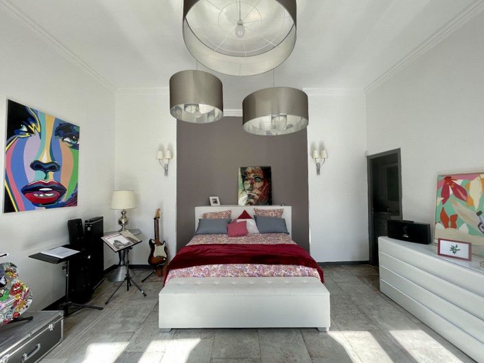 Image No.6-3 Bed Apartment for sale