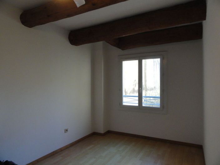 Image No.5-2 Bed House for sale