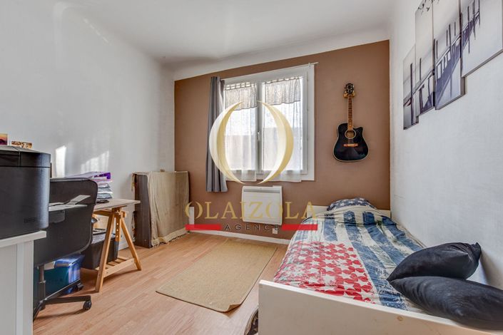 Image No.11-5 Bed House for sale