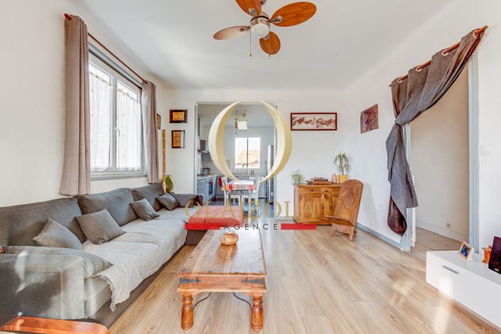 Image No.12-5 Bed House for sale